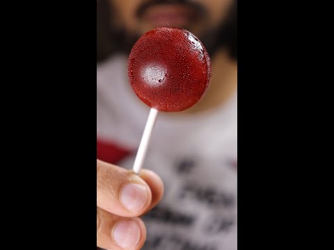 How to Make Strawberry Lollipops