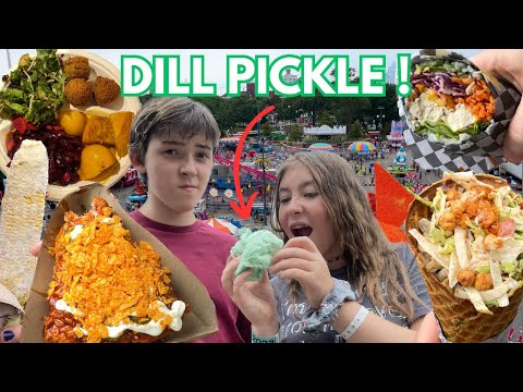 CNE Food Vlog: Plant-Based & Vegetarian – incl Dill Pickle Cotton Candy, Fawaffle, Deep Fried Pizza!